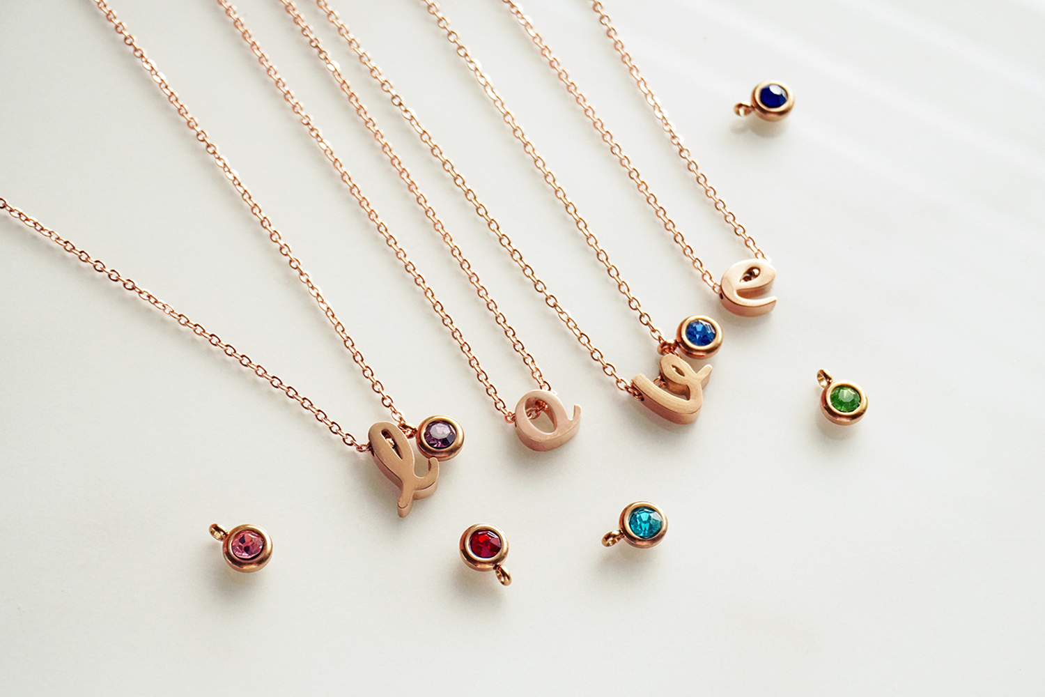 HOURRAE 荷萊 hero banner